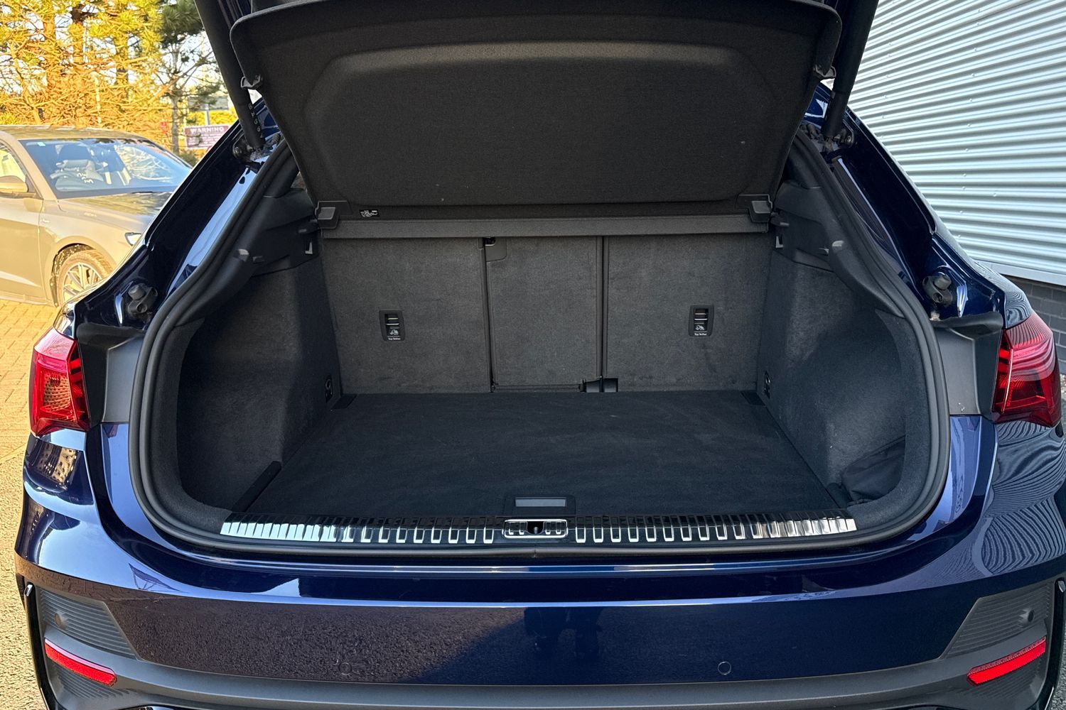 Used Audi Q3 2023 for sale - 76636886: Photo 7