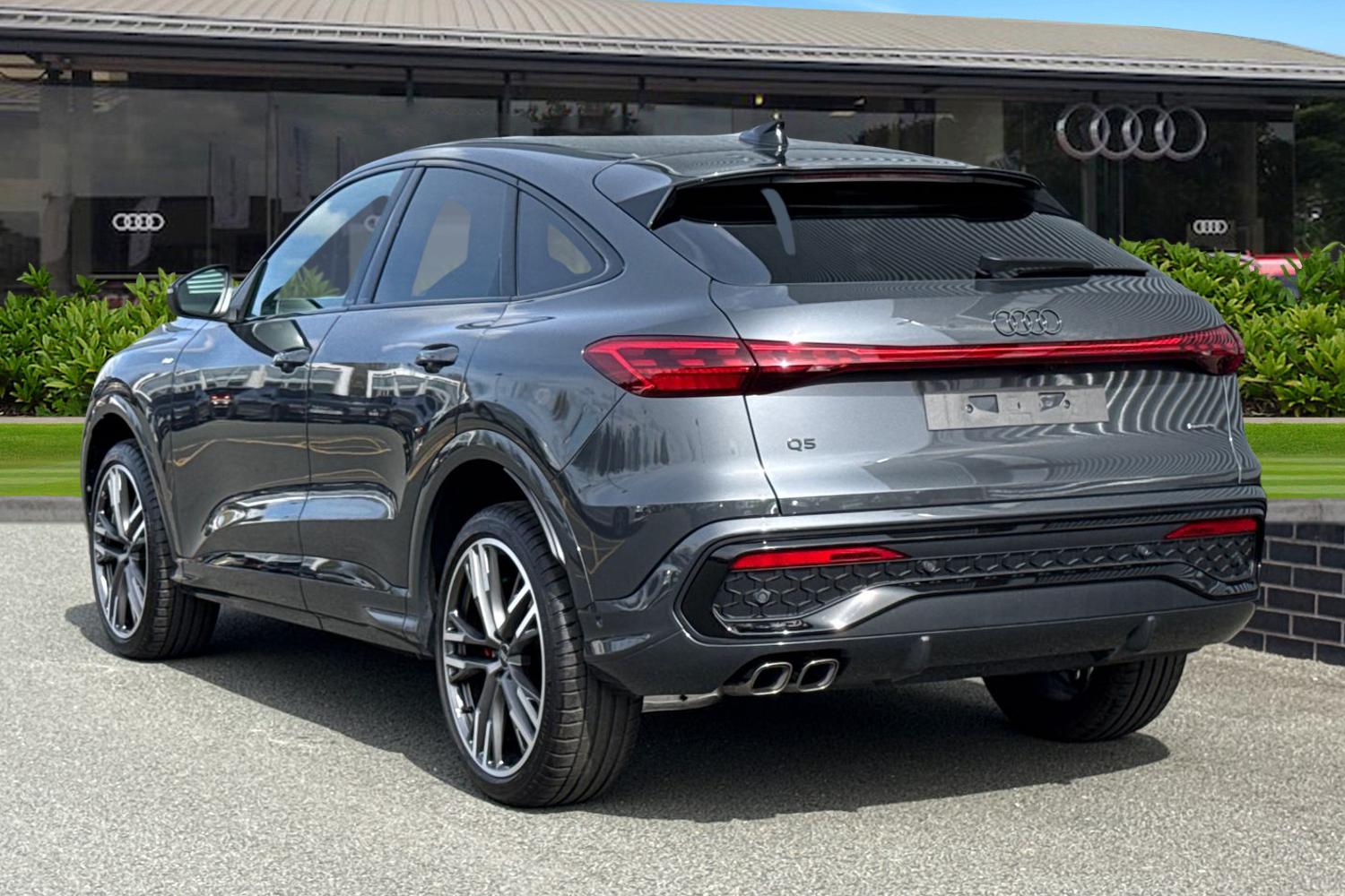 Used Audi Q5 2025 for sale - 78209660: Photo 2