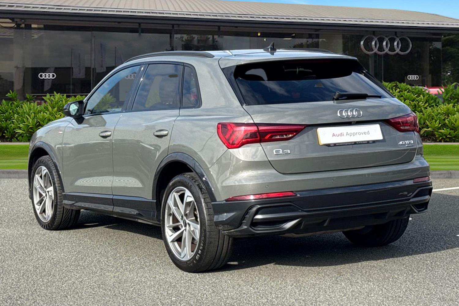 Used Audi Q3 2022 for sale - 77773957: Photo 2