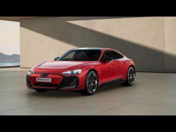 2025 - 105kWh Carbon Black Auto quattro 4dr