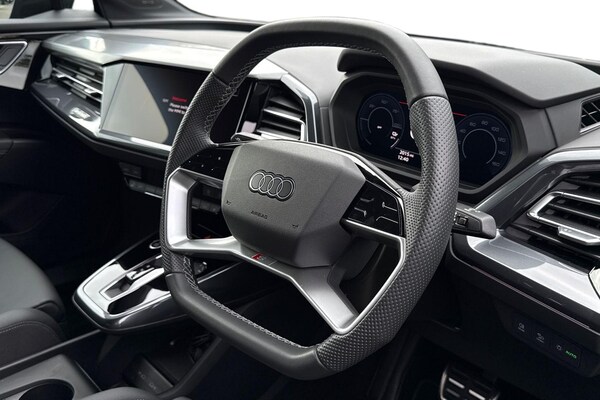 Used Audi Q4 e-tron 2025 for sale - 76300406: Photo 13