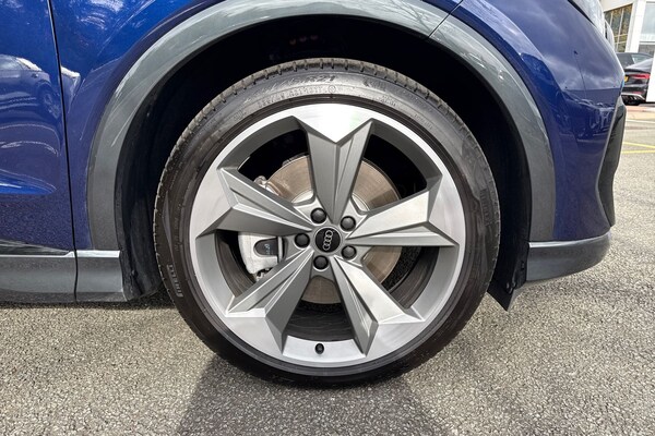 Used Audi Q4 e-tron 2025 for sale - 76300406: Photo 9
