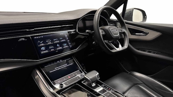 Used Audi Q7 2022 for sale - 76274729: Photo 2