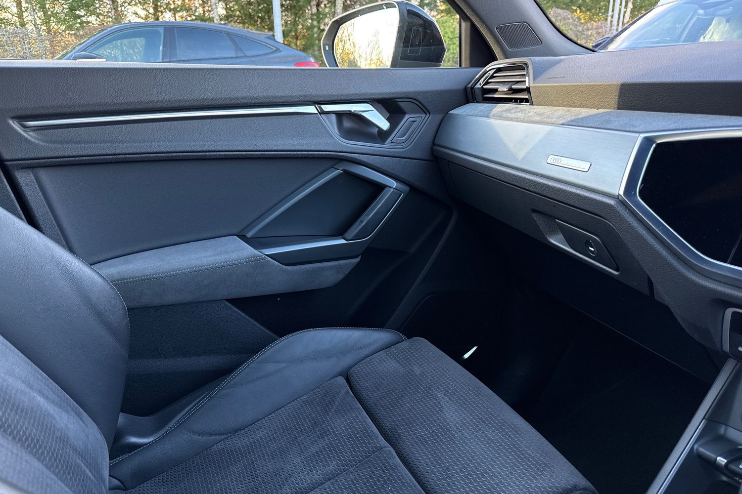 Used Audi Q3 2019 for sale - 76692366: Photo 15