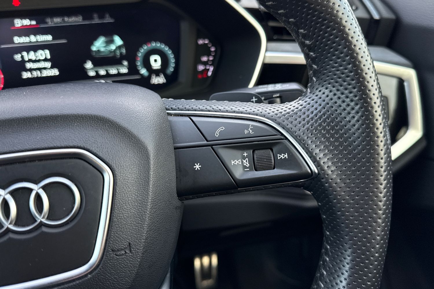 Used Audi Q3 2019 for sale - 76692366: Photo 59