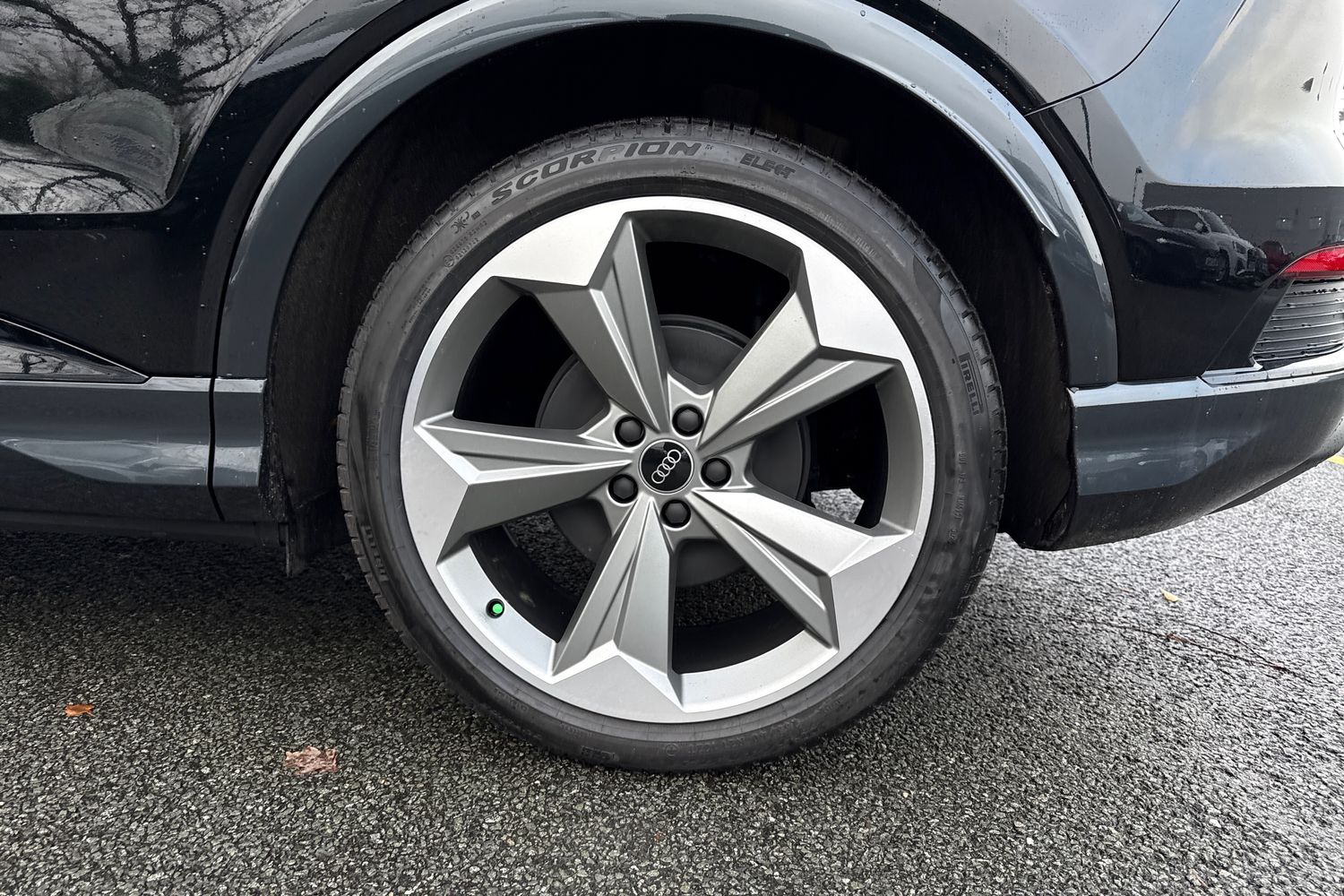 Used Audi Q4 e-tron 2025 for sale - 76890111: Photo 12