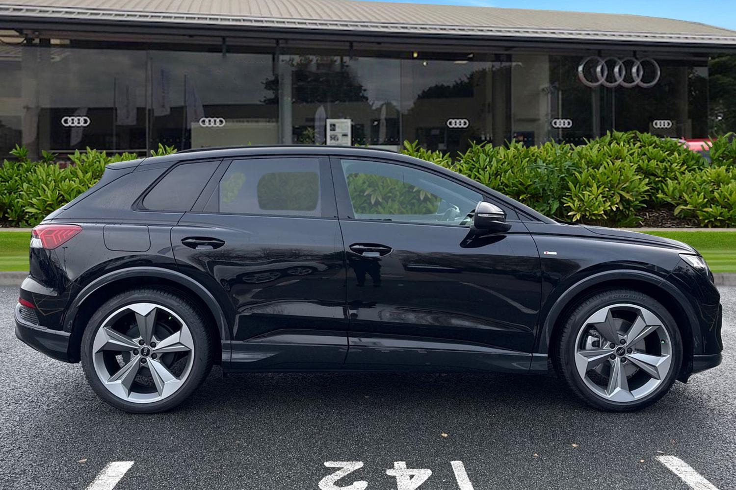 Used Audi Q4 e-tron 2025 for sale - 76890111: Photo 3