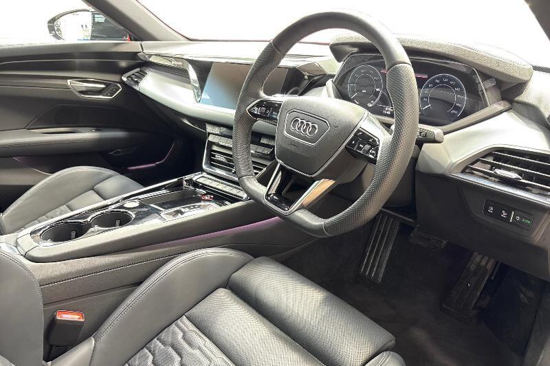 Used Audi e-tron GT 2024 for sale - 76047492: Photo 11