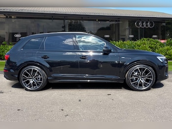 Used Audi Q7 2025 for sale - 76017537: Photo