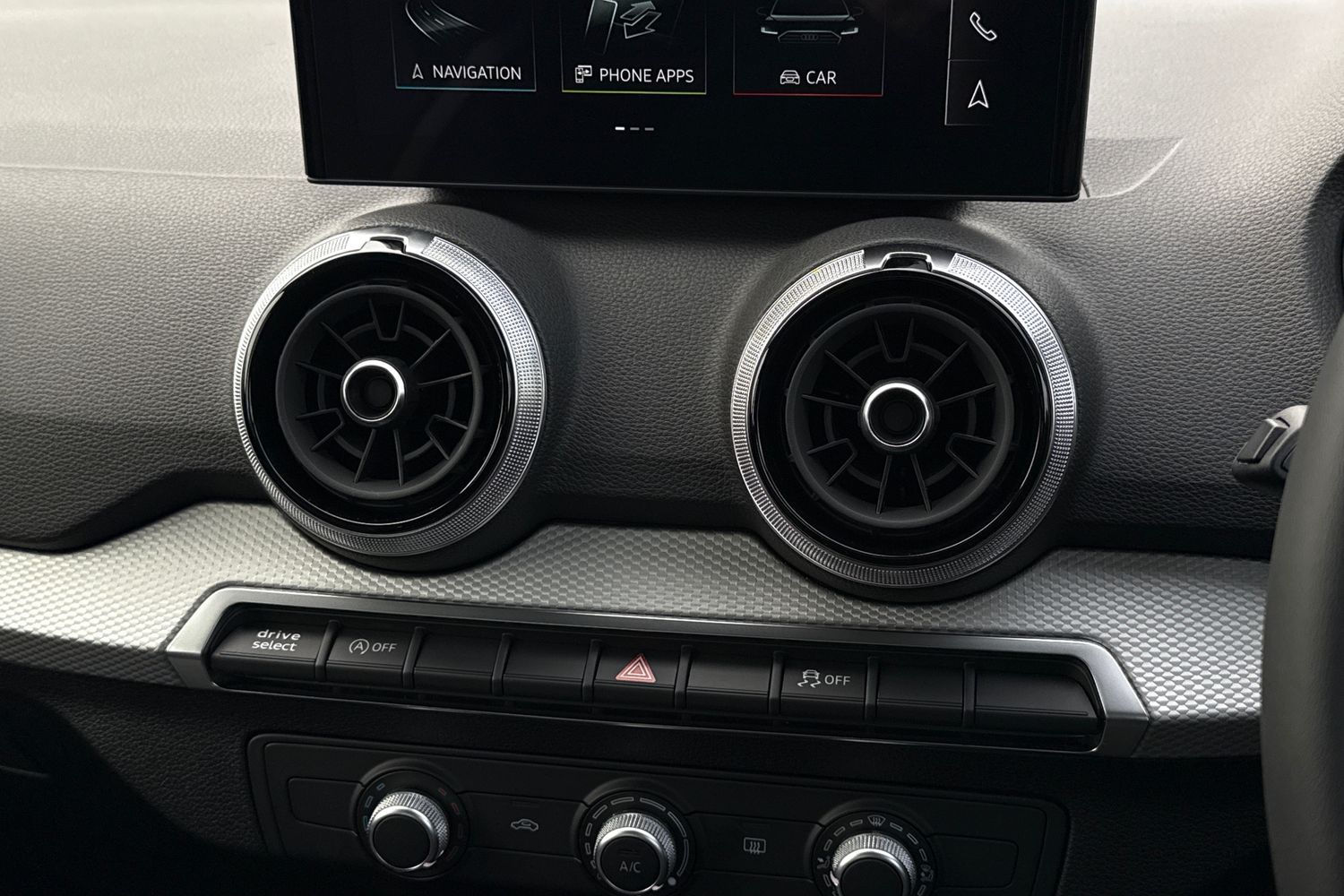 Used Audi Q2 2025 for sale - 76836399: Photo 48