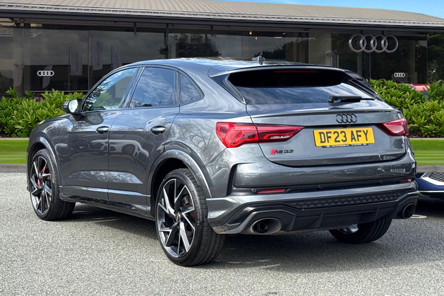 Used Audi RS Q3 2023 for sale - 78038127: Photo 2