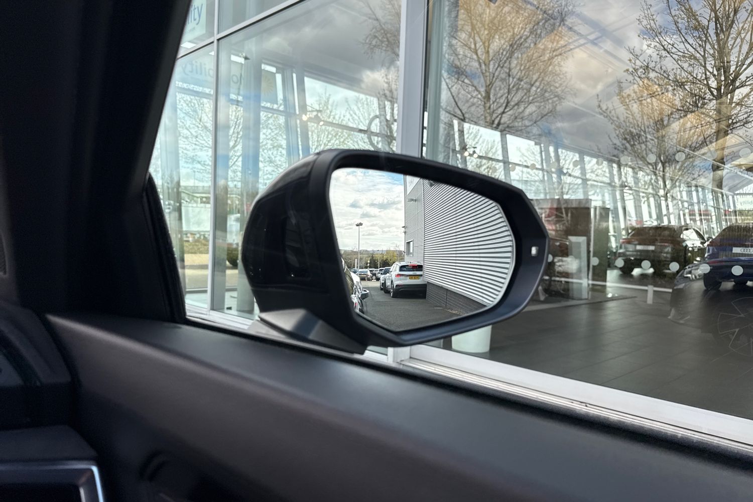 Used Audi RS Q3 2023 for sale - 78038127: Photo 21