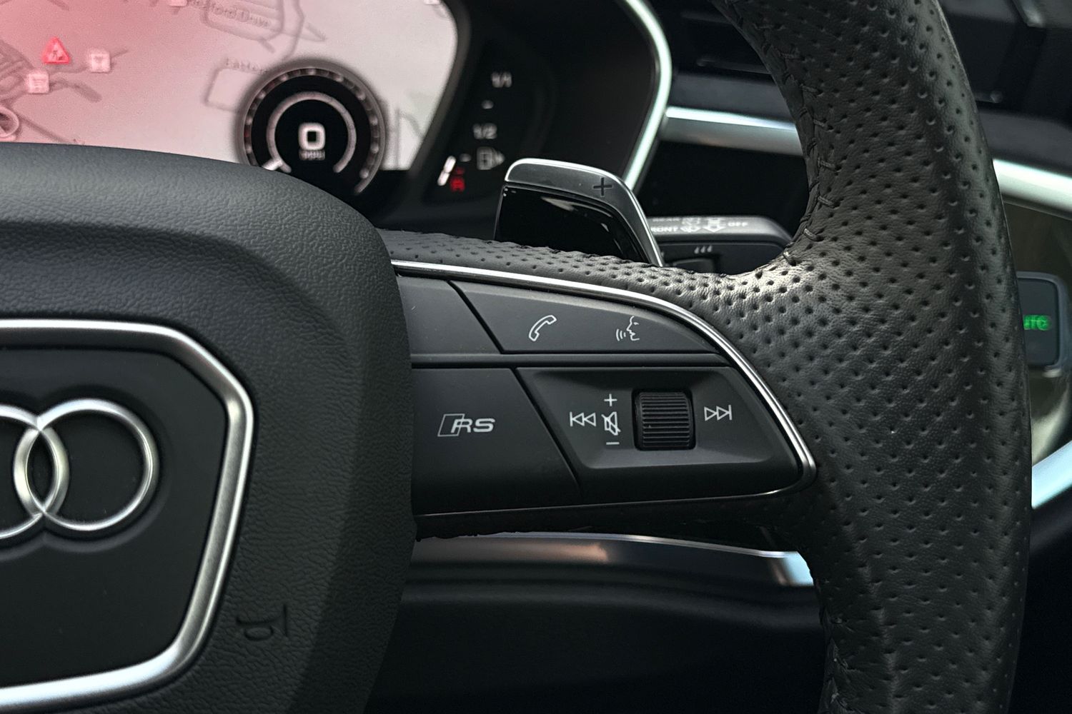 Used Audi RS Q3 2023 for sale - 78038127: Photo 39