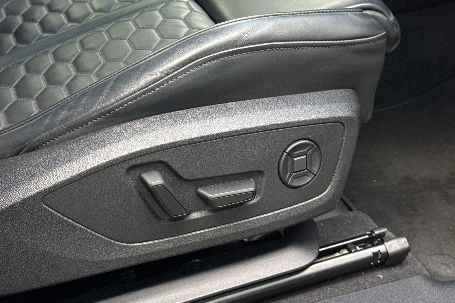 Used Audi RS Q3 2023 for sale - 78038127: Photo 45