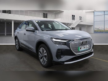 2024 - Q4 Sportback Sport 45 e-tron quattro 210,00 kW 5-Door