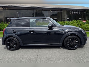 Used MINI Hatch 2023 for sale - 79385908: Photo
