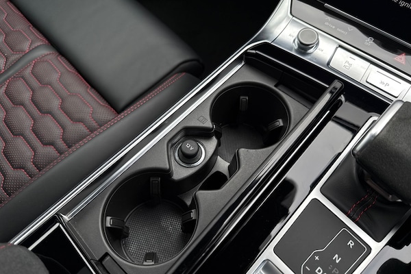 Used Audi RS6 Avant 2024 for sale - 76300140: Photo 54