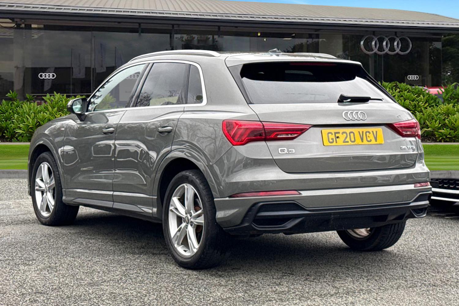 Used Audi Q3 2020 for sale - 77919471: Photo 2