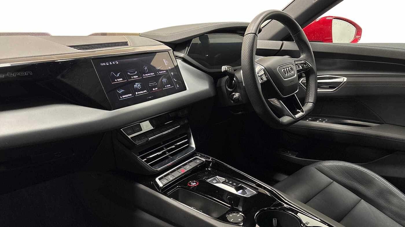 Used Audi e-tron GT 2023 for sale - 77382858: Photo 2