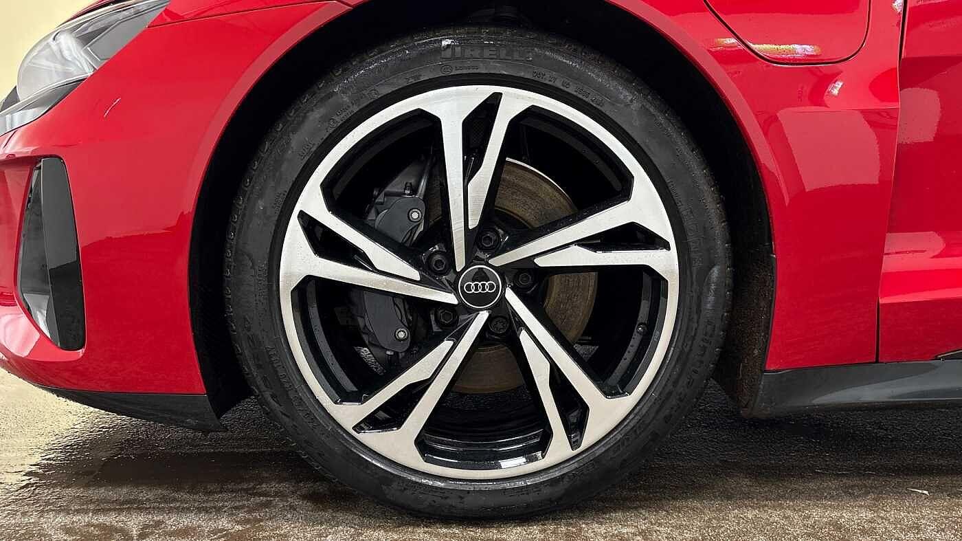 Used Audi e-tron GT 2023 for sale - 77382858: Photo 6