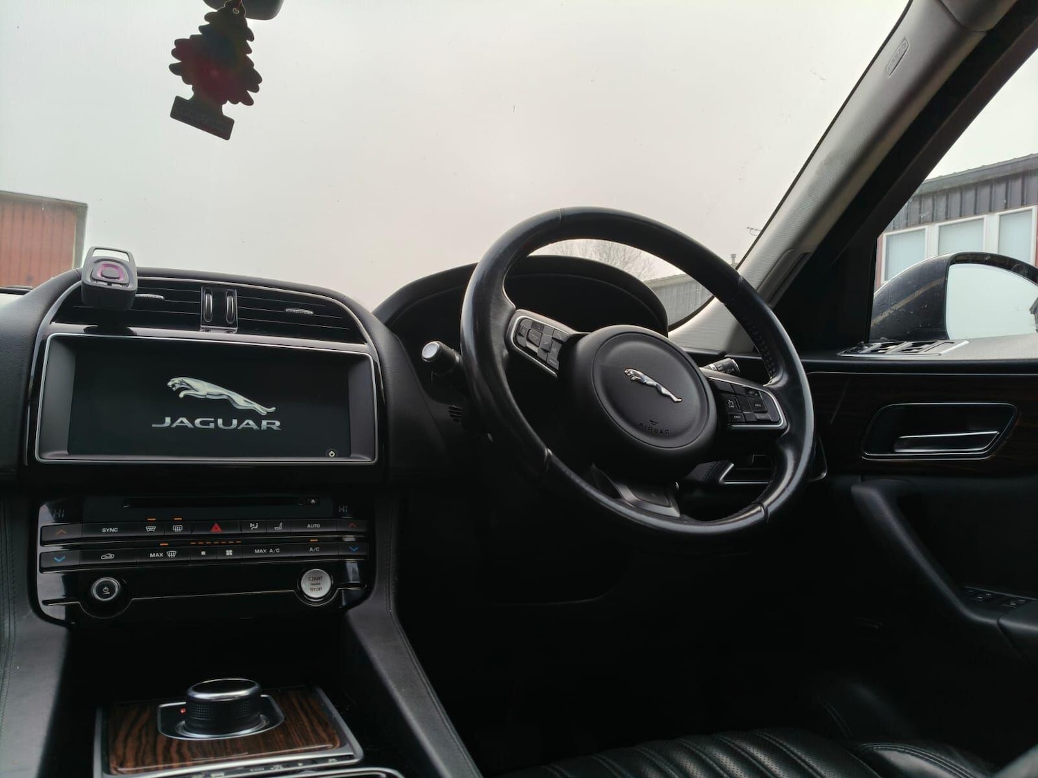 Used Jaguar F-Pace 2016 for sale - 77155455: Photo 14