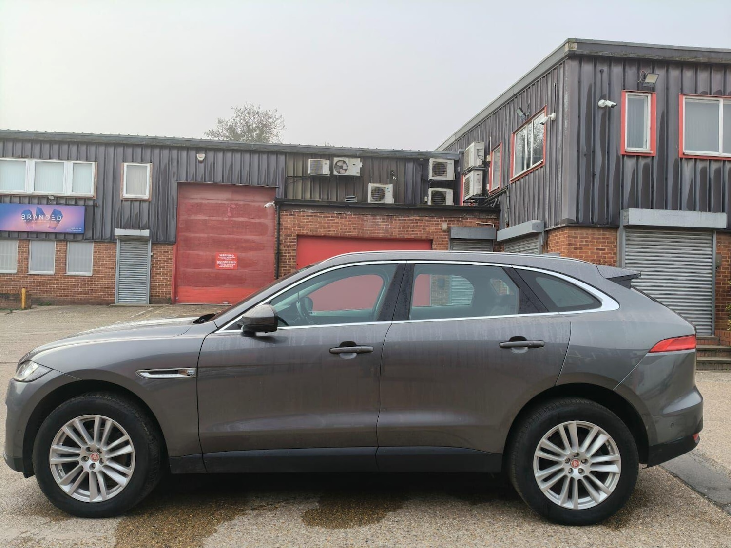 Used Jaguar F-Pace 2016 for sale - 77155455: Photo 4