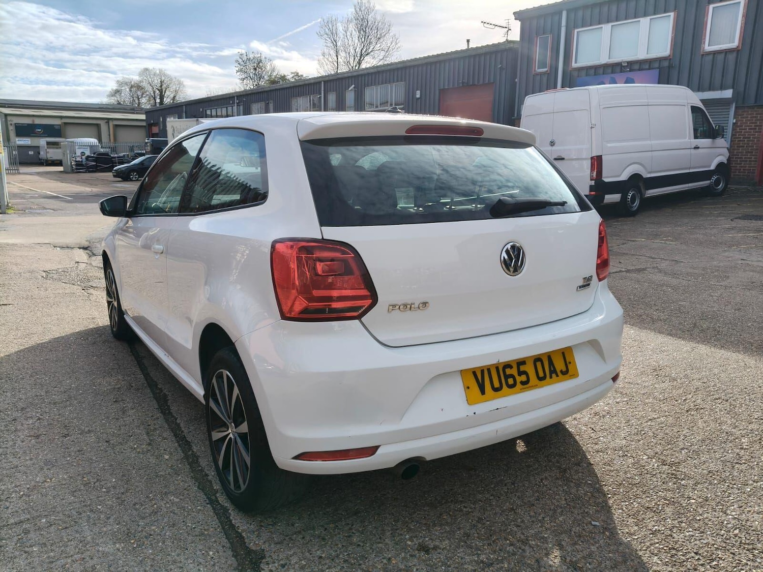Used Volkswagen Polo 2015 for sale - 77970762: Photo 5