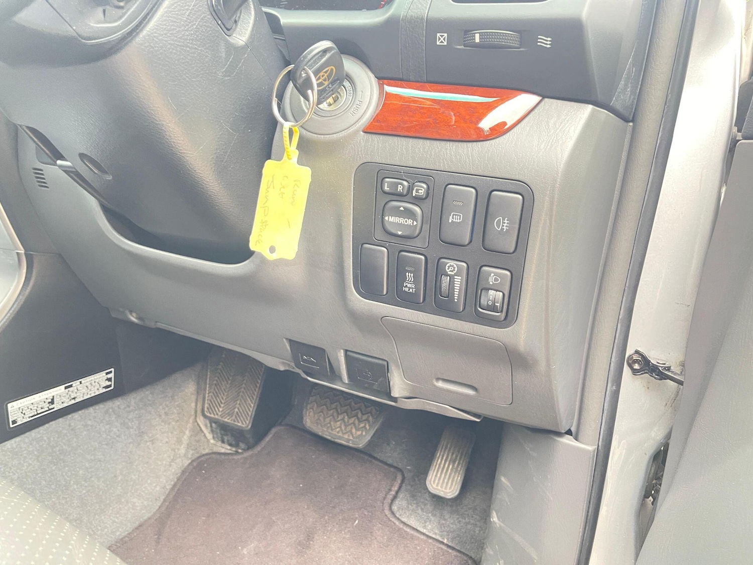 Used Toyota Land Cruiser 2004 for sale - 76802472: Photo 25