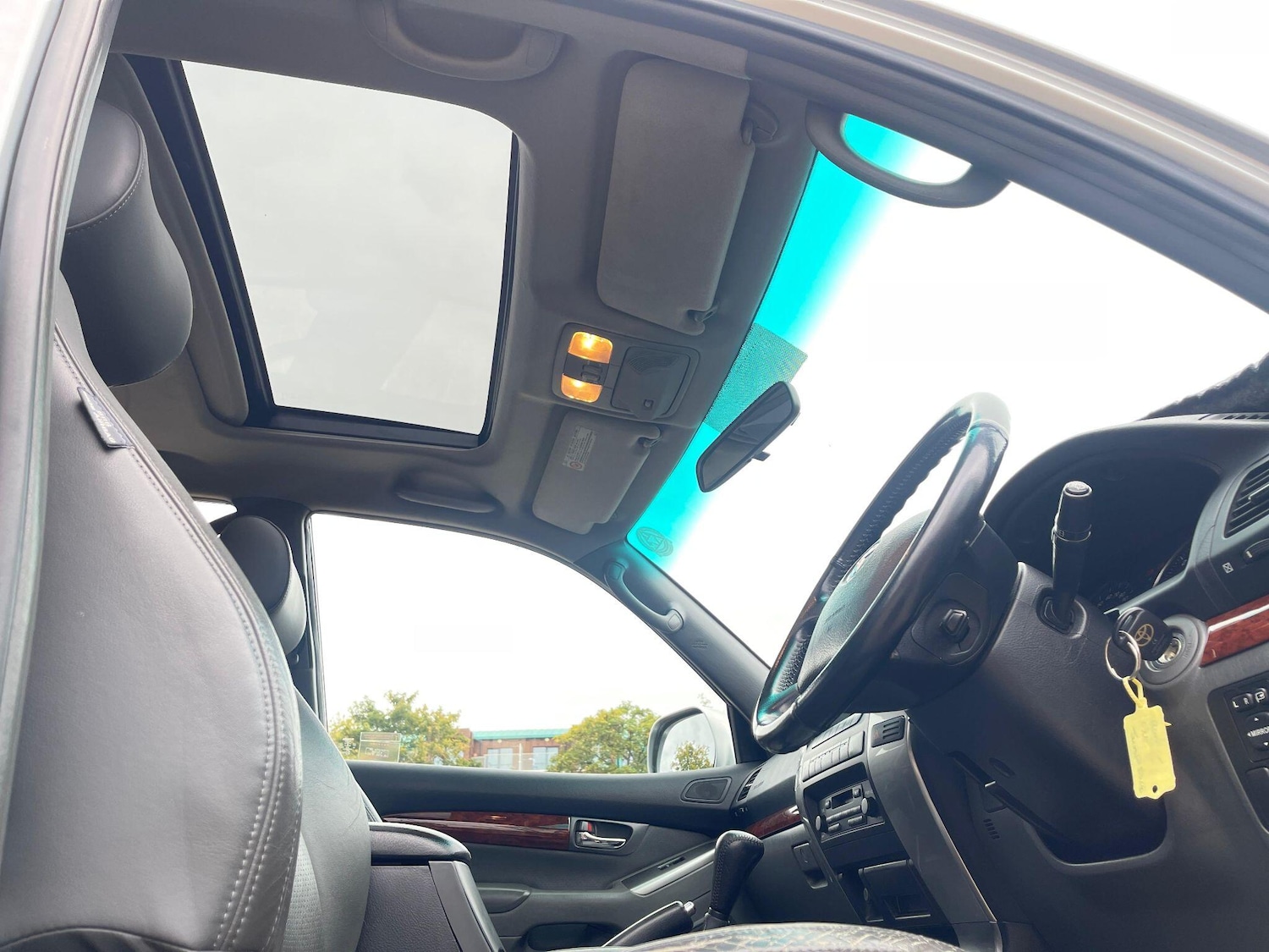 Used Toyota Land Cruiser 2004 for sale - 76802472: Photo 27