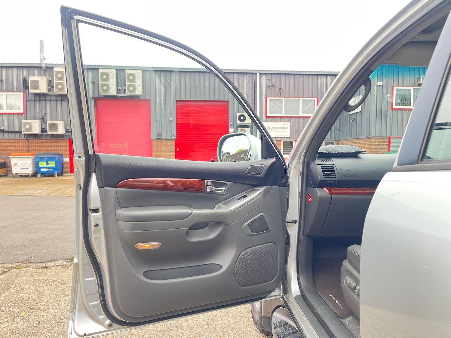 Used Toyota Land Cruiser 2004 for sale - 76802472: Photo 32