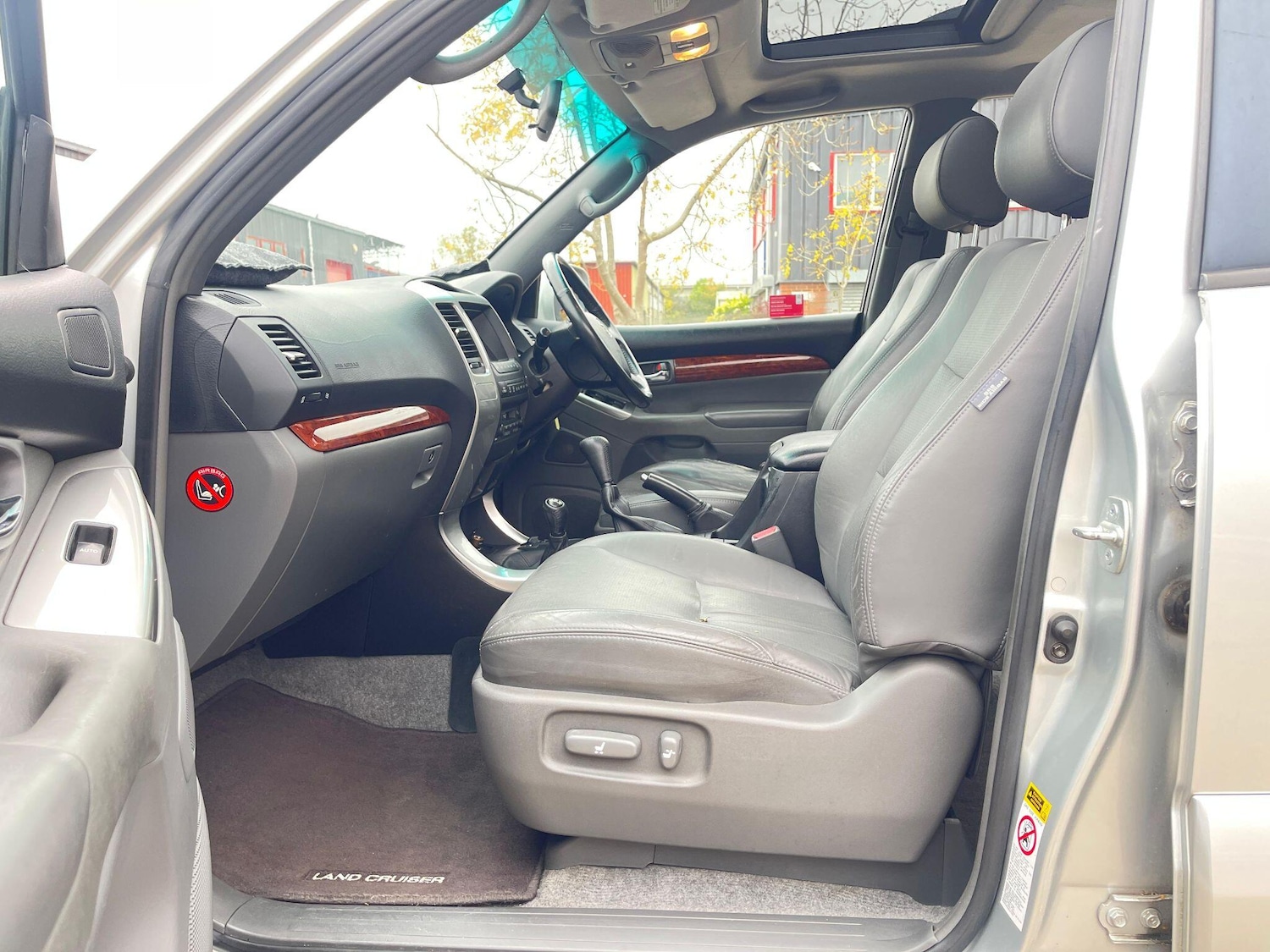 Used Toyota Land Cruiser 2004 for sale - 76802472: Photo 33