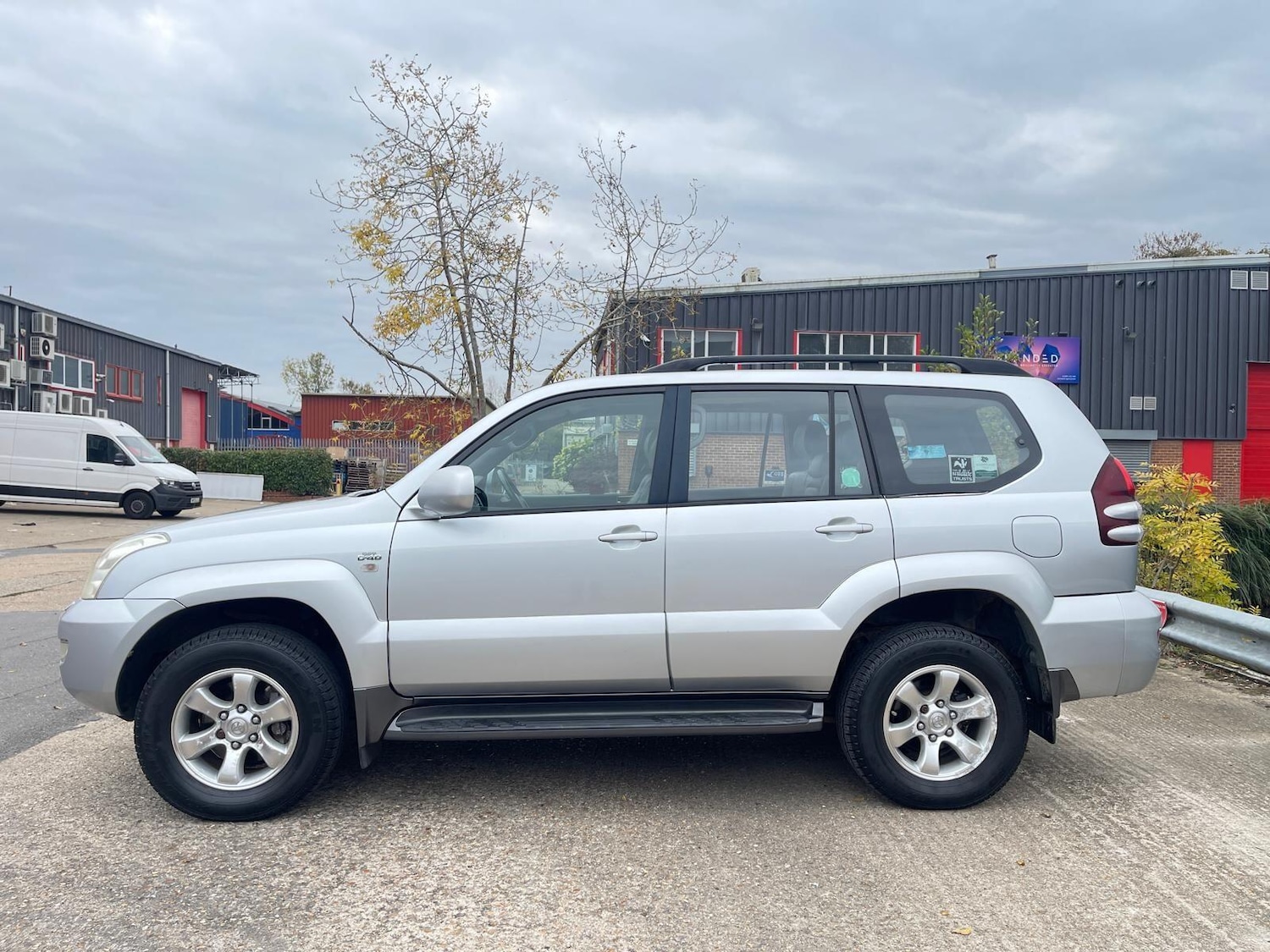 Used Toyota Land Cruiser 2004 for sale - 76802472: Photo 4