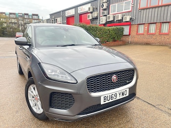 Used Jaguar E-Pace 2019 for sale - 76996335: Photo
