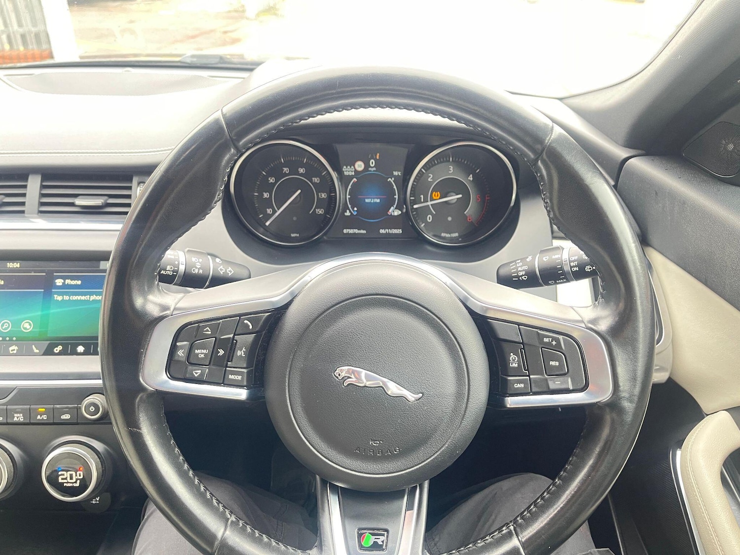 Used Jaguar E-Pace 2019 for sale - 76996335: Photo 23