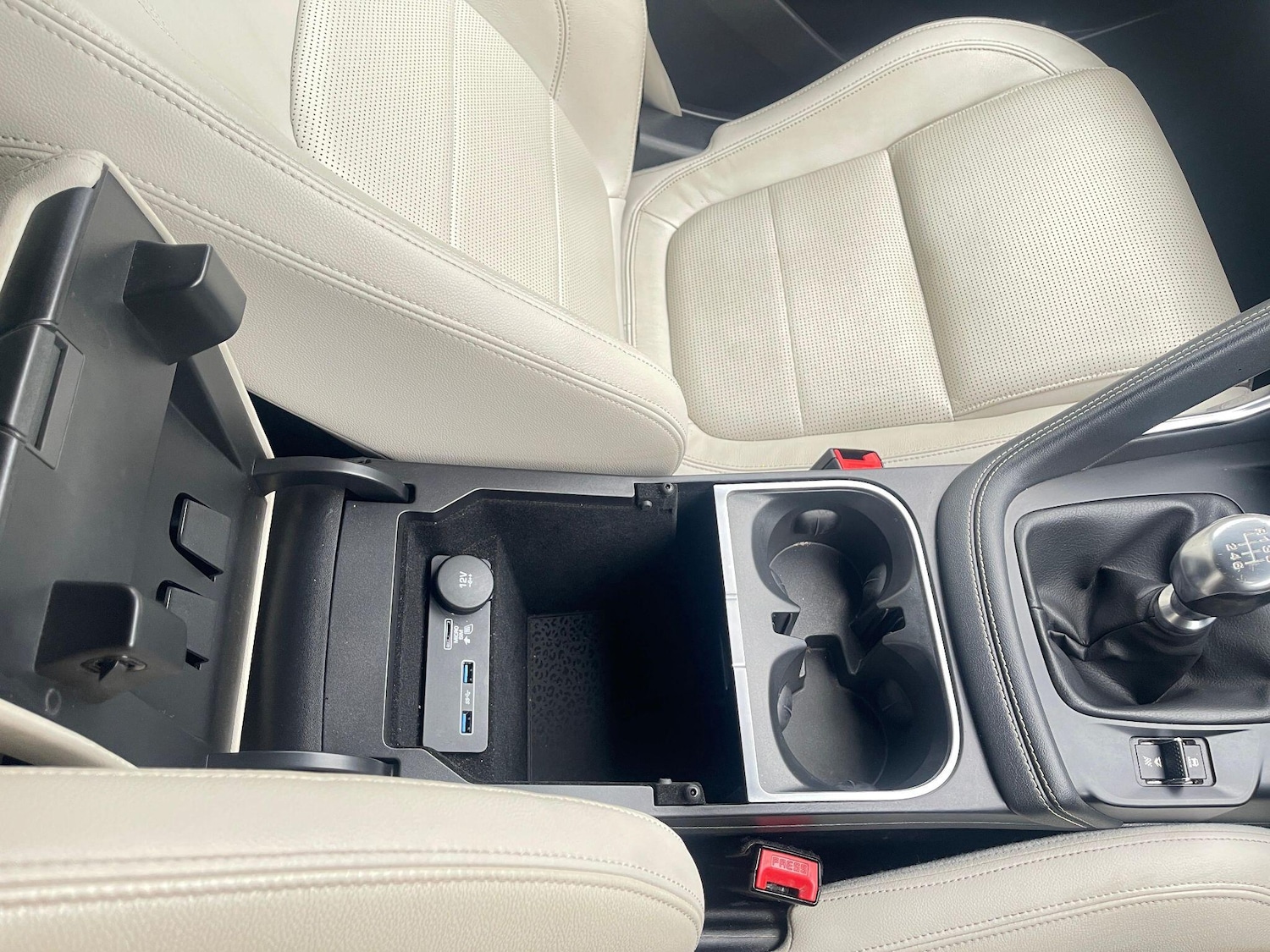 Used Jaguar E-Pace 2019 for sale - 76996335: Photo 27