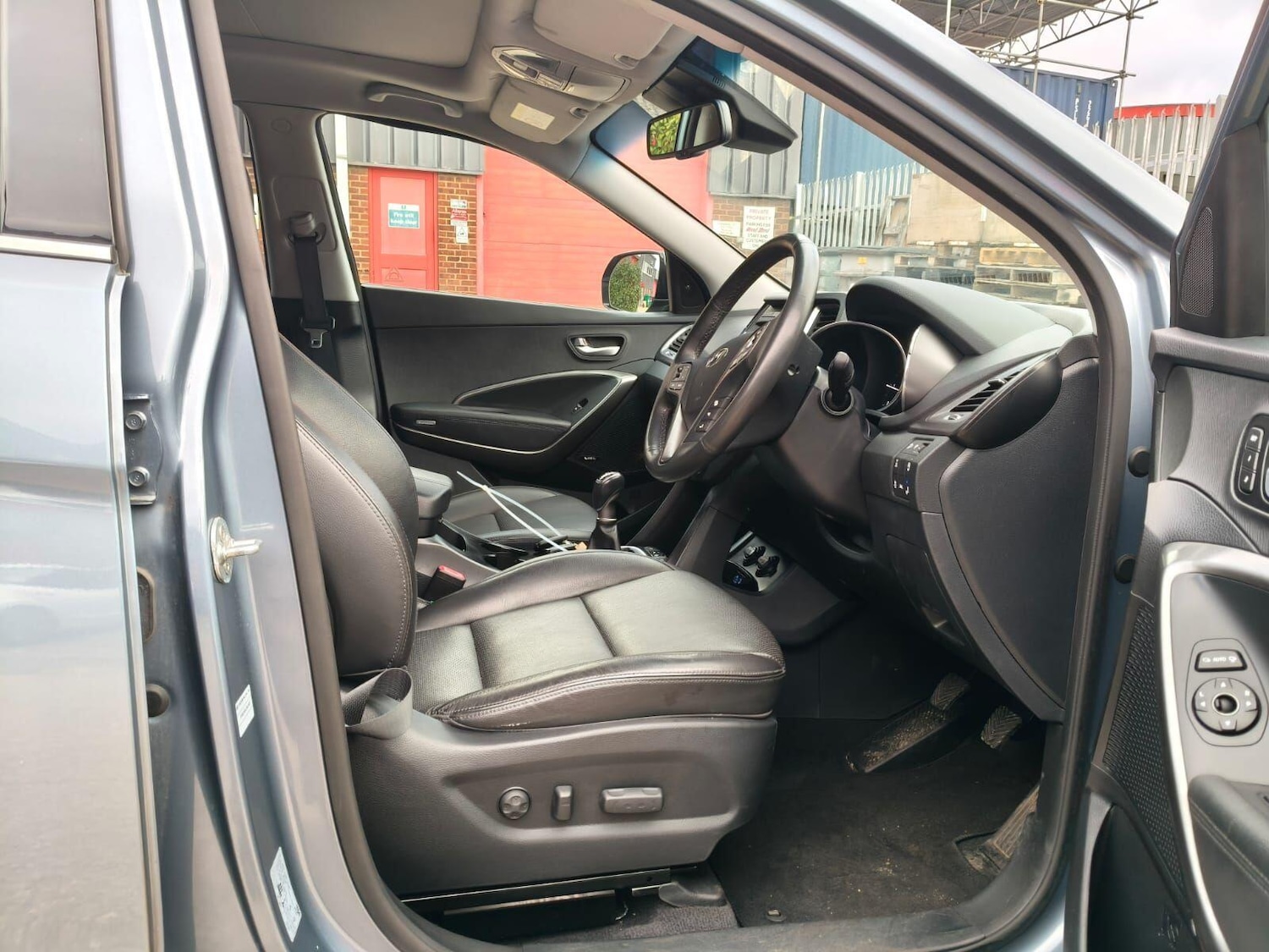 Used Hyundai Santa Fe 2016 for sale - 76701935: Photo 18