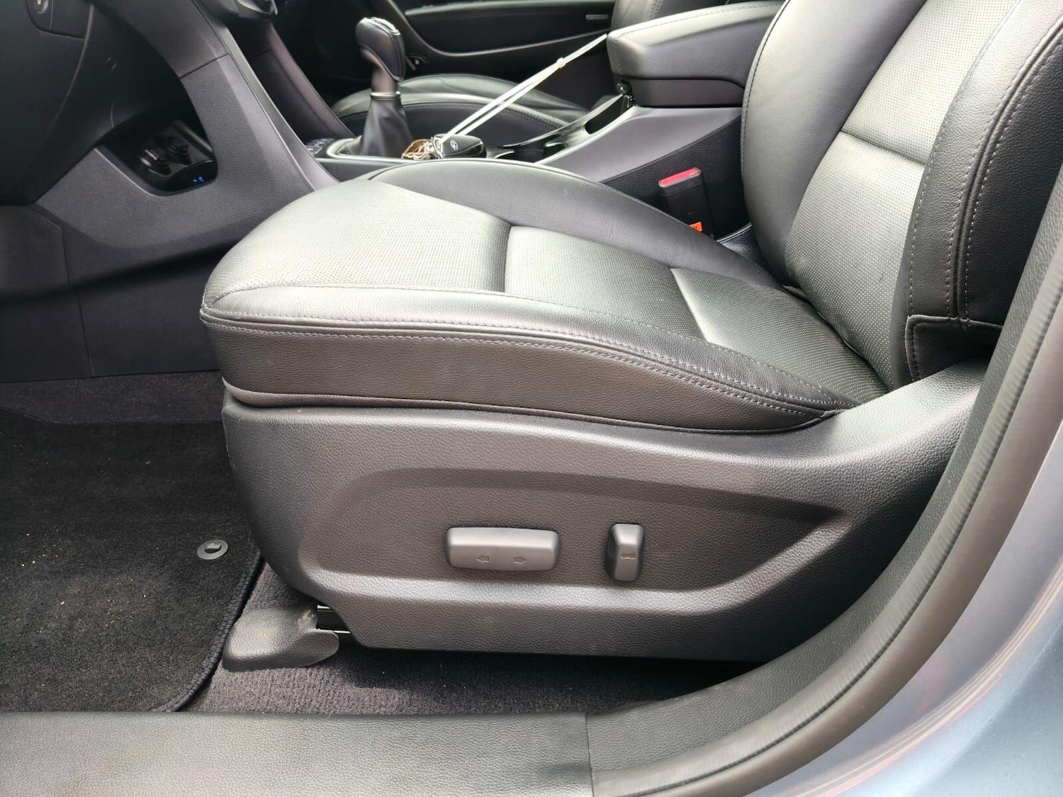 Used Hyundai Santa Fe 2016 for sale - 76701935: Photo 21