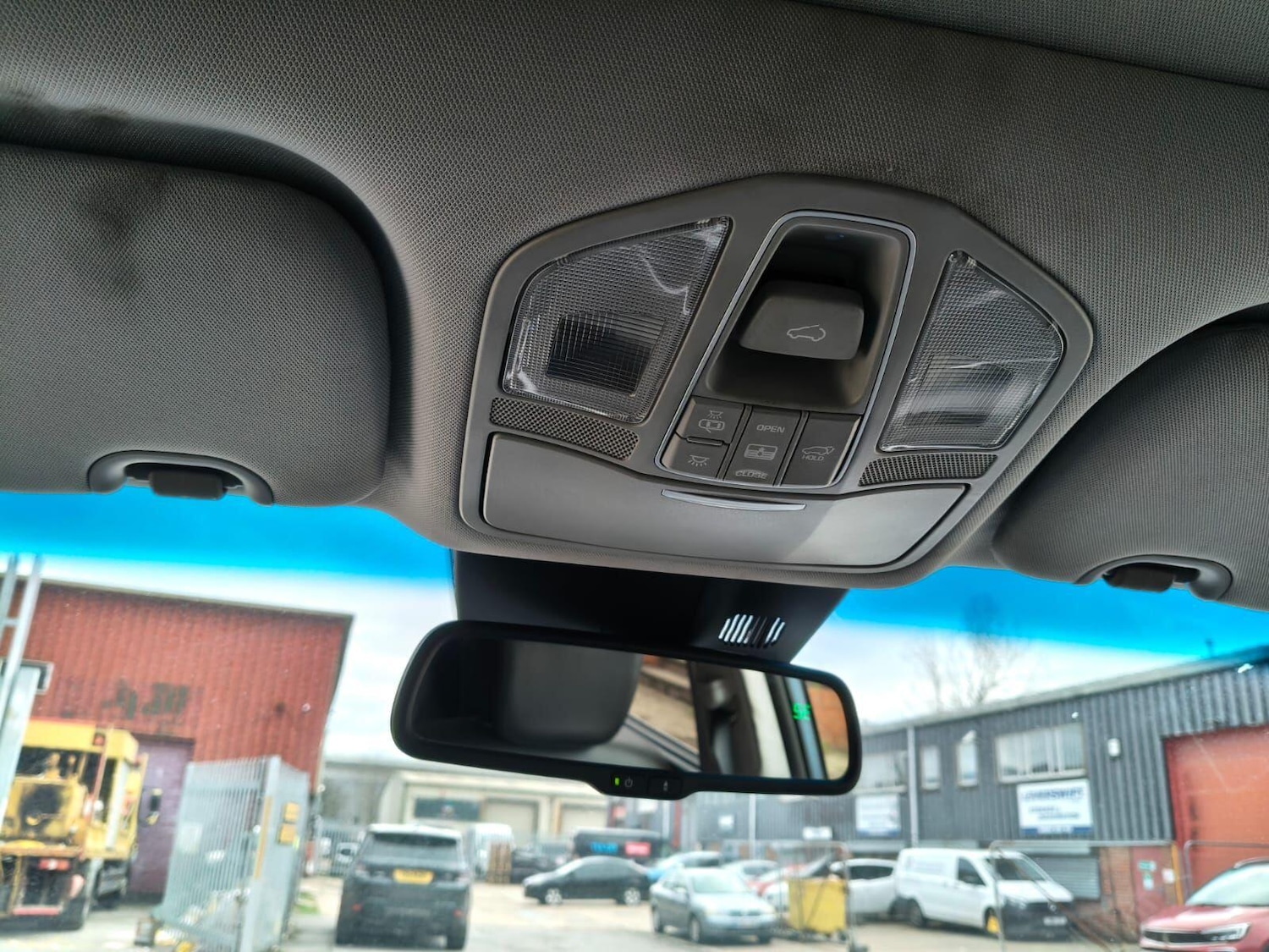 Used Hyundai Santa Fe 2016 for sale - 76701935: Photo 26