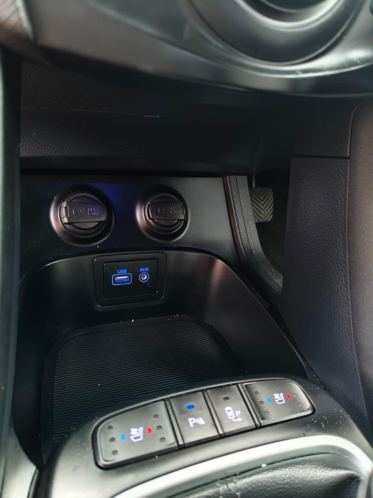 Used Hyundai Santa Fe 2016 for sale - 76701935: Photo 41