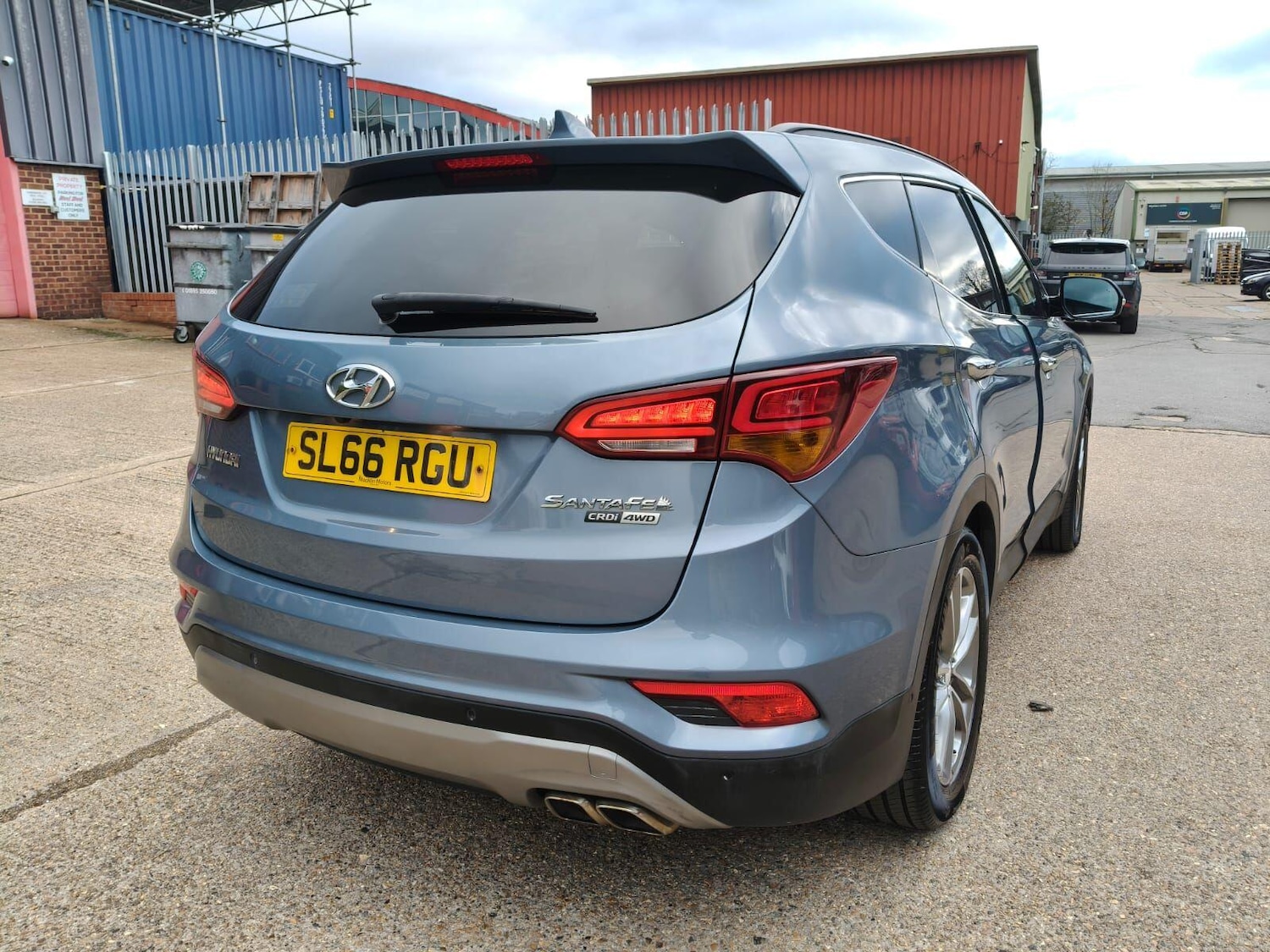 Used Hyundai Santa Fe 2016 for sale - 76701935: Photo 9