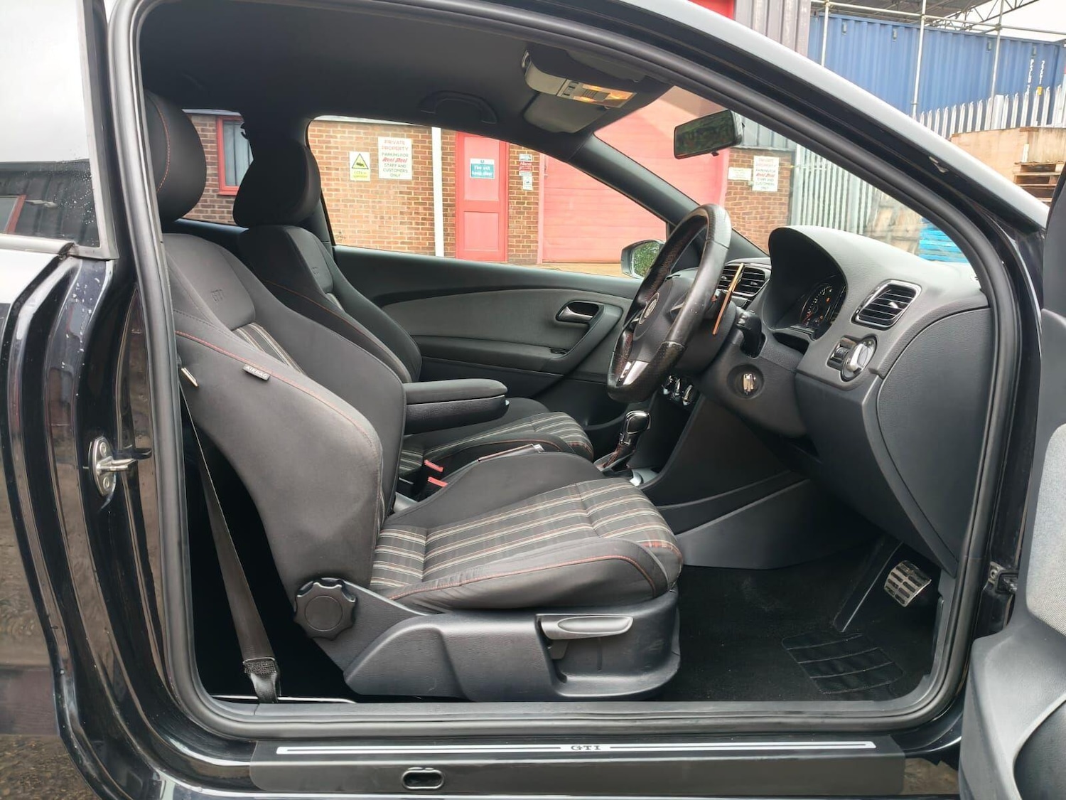 Used Volkswagen Polo 2014 for sale - 76659164: Photo 17