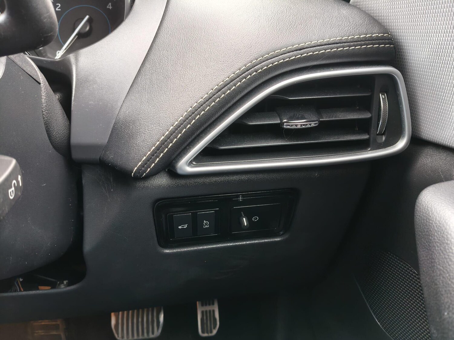 Used Jaguar F-Pace for sale - 77496425: Photo 27