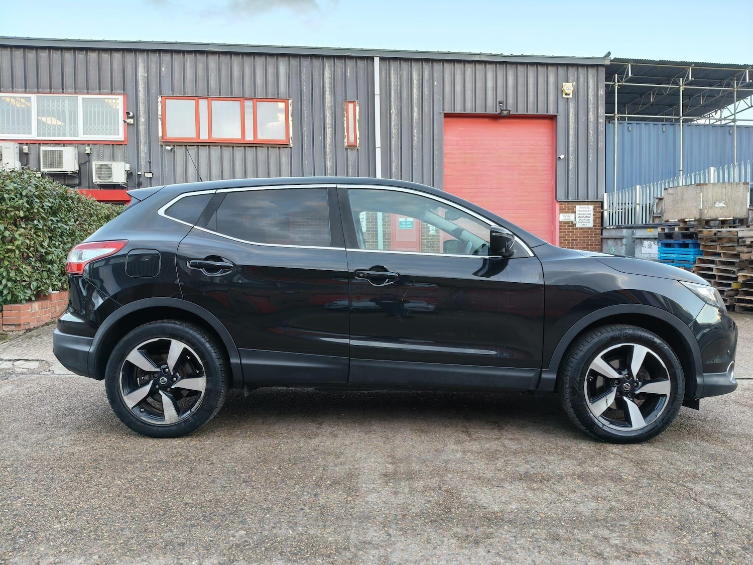 Used Nissan Qashqai for sale - 77279740: Photo 10