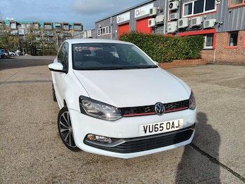 Used Volkswagen Polo 2015 for sale - 78348371: Photo