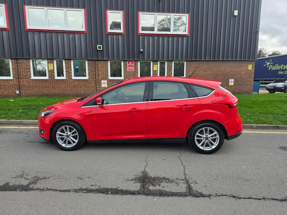 Used Ford Focus for sale - 76997860: Photo 9