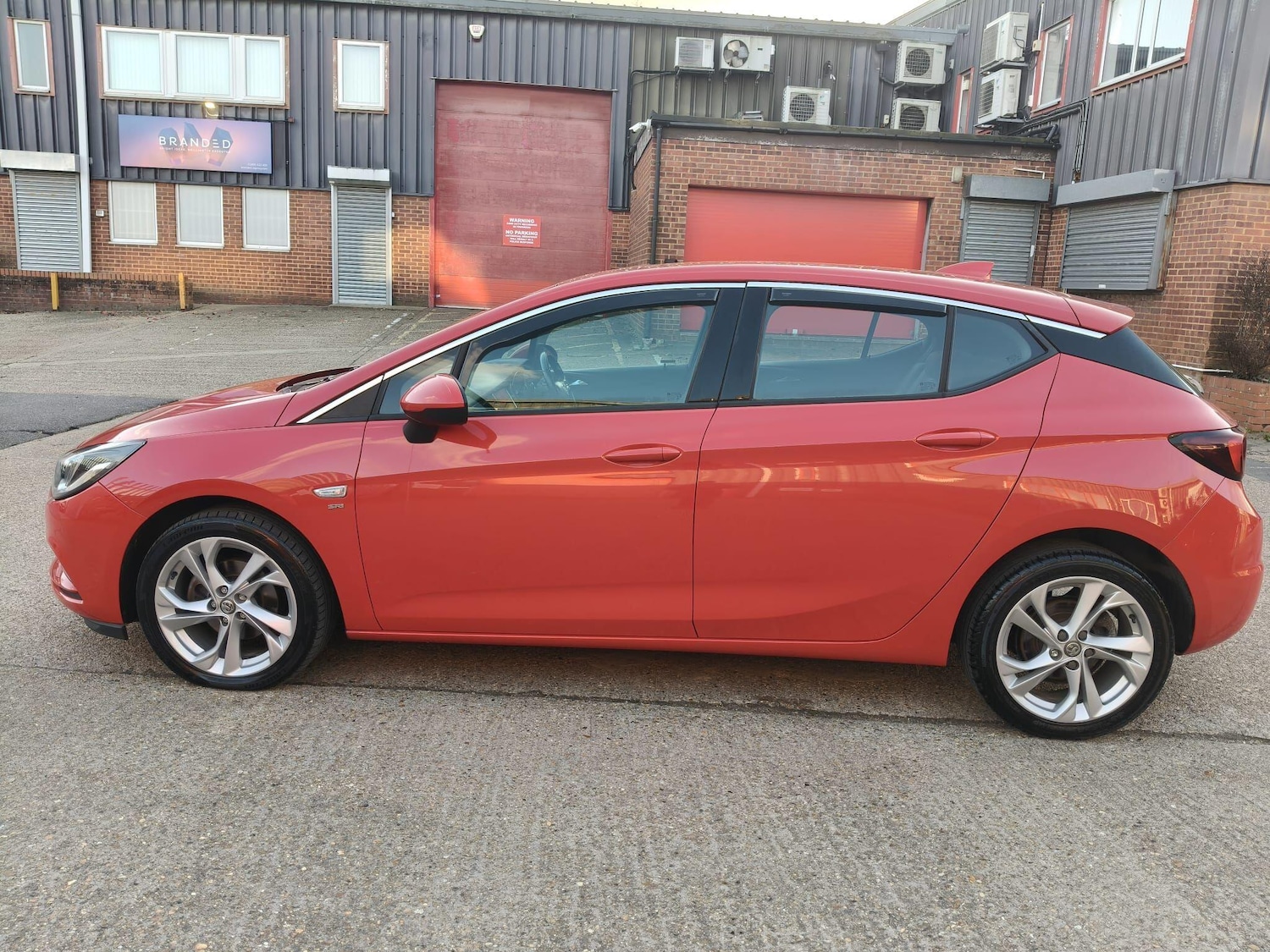 Used Vauxhall Astra 2018 for sale - 77839681: Photo 4