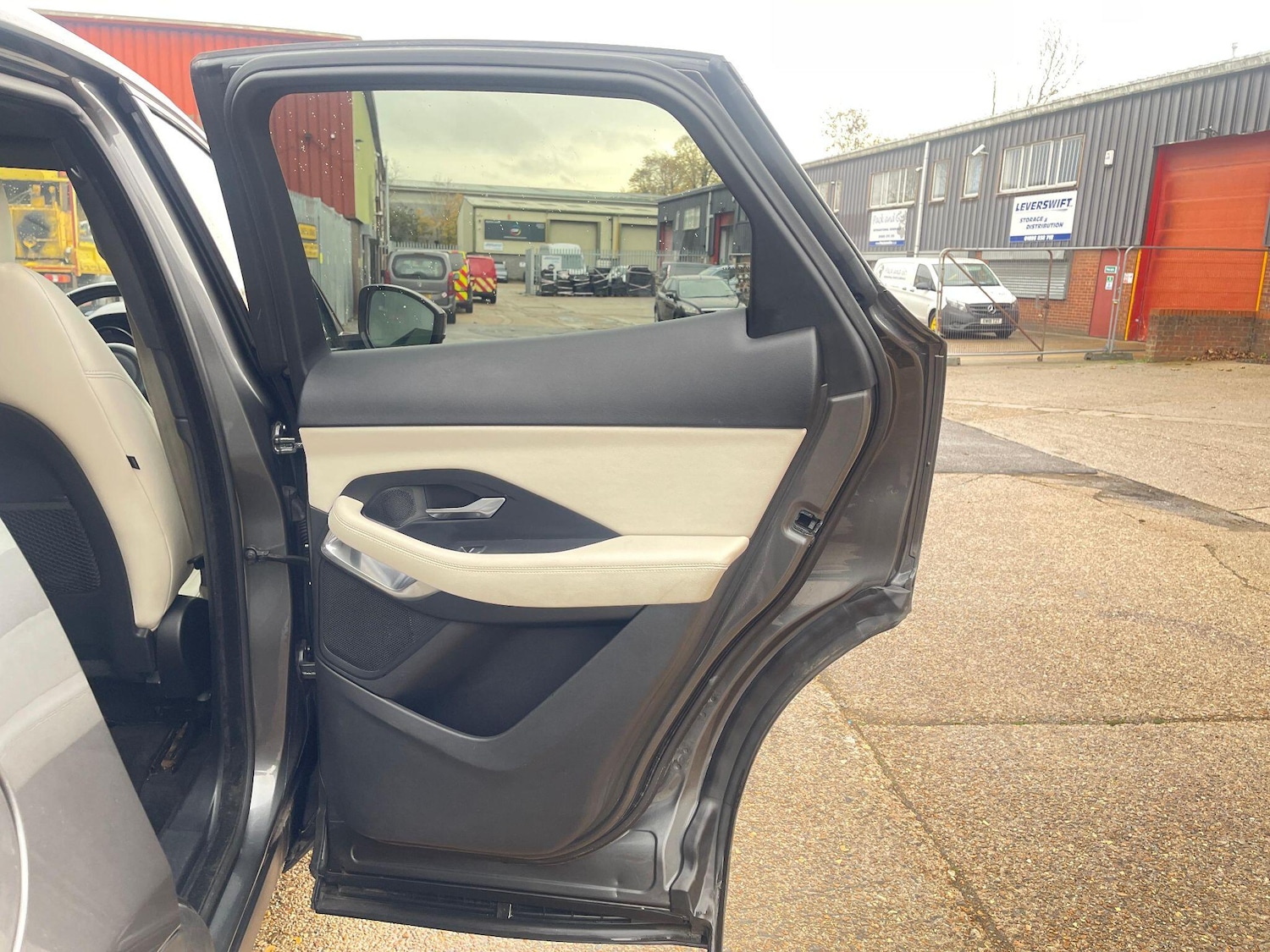 Used Jaguar E-Pace 2019 for sale - 76550646: Photo 17