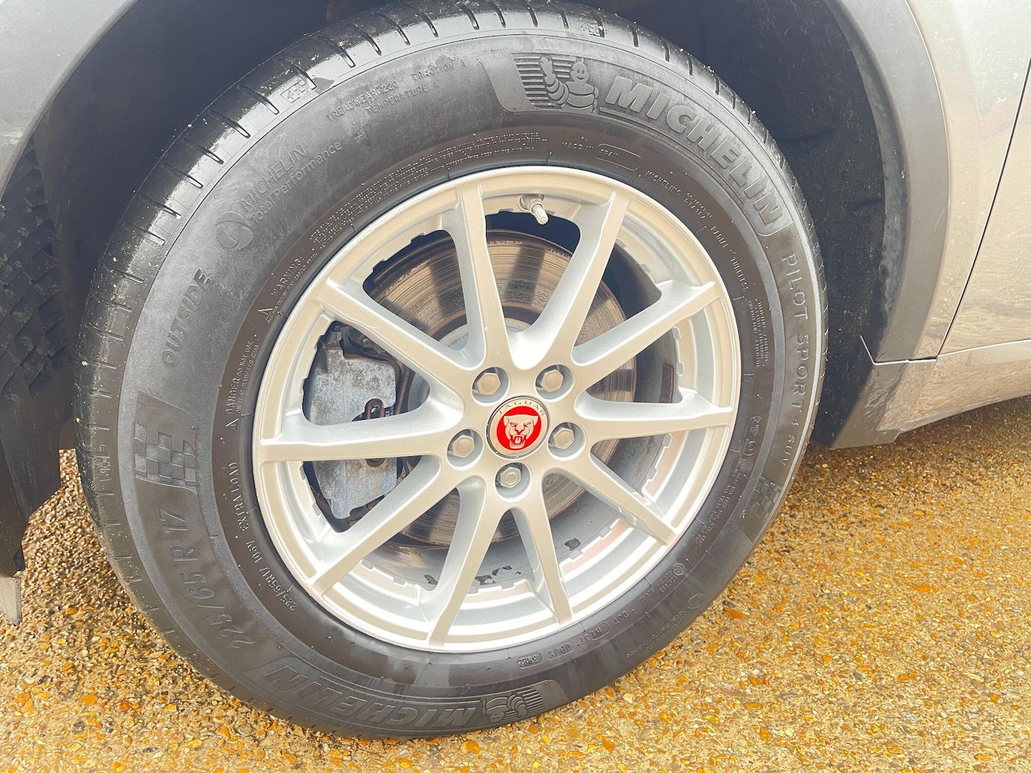 Used Jaguar E-Pace 2019 for sale - 76550646: Photo 19