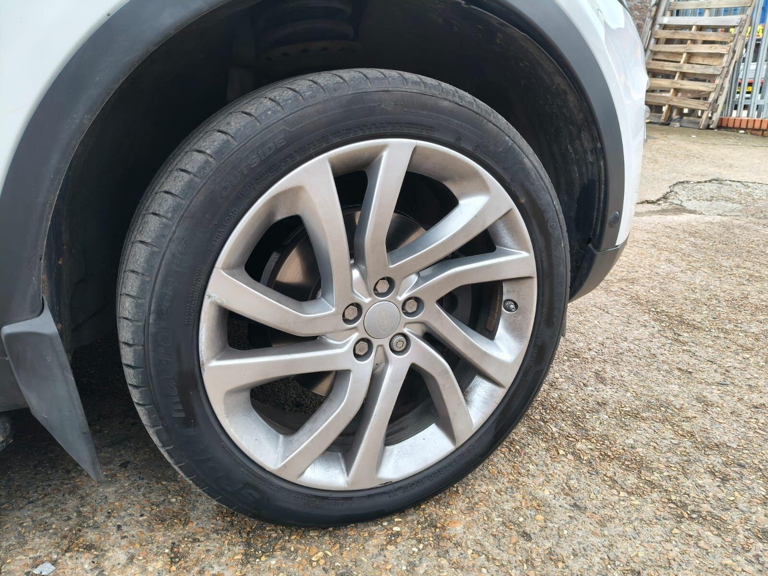 Used Land Rover Discovery Sport 2015 for sale - 76592585: Photo 10