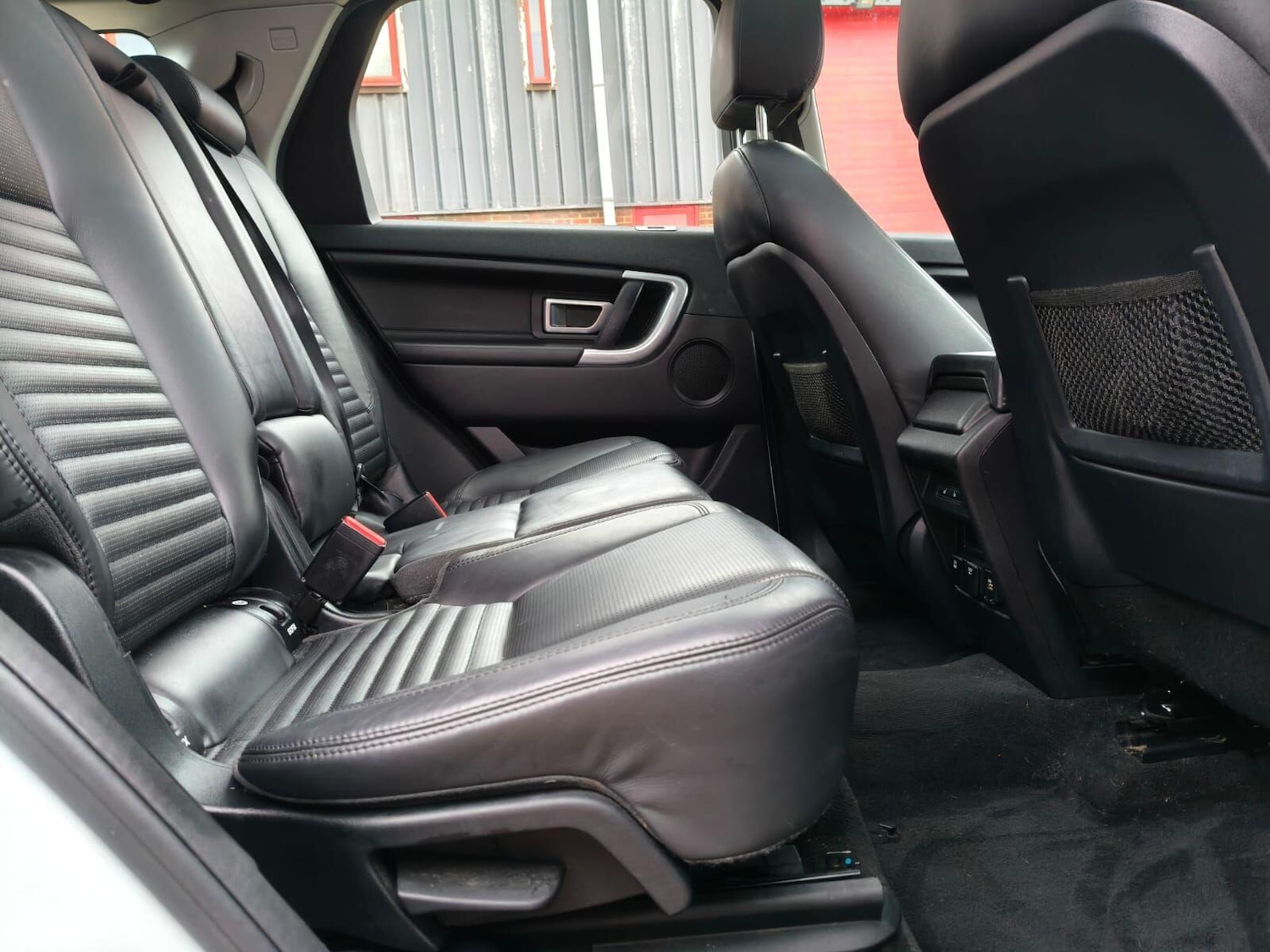 Used Land Rover Discovery Sport 2015 for sale - 76592585: Photo 16